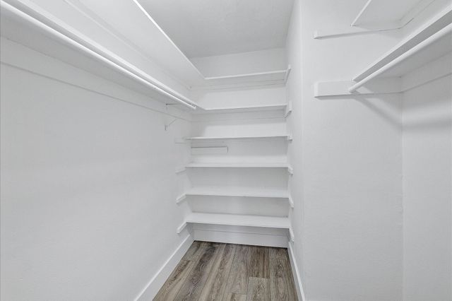 1302 NE 191st Street 323a, Miami, FL 33179