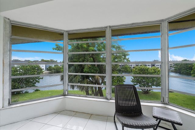 1302 NE 191st Street 323a, Miami, FL 33179