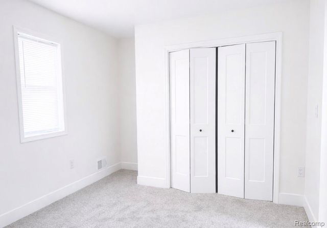 21912 Lakeview Street, St. Clair Shores, MI 48080