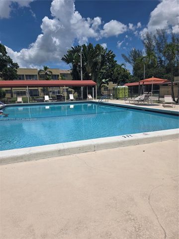 5830 NW 64th Avenue 101, Tamarac, FL 33319