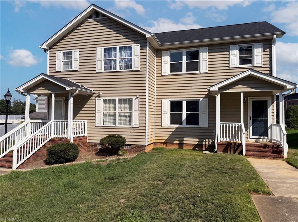 889 Salem Pointe Lane, Winston-salem, NC 27101