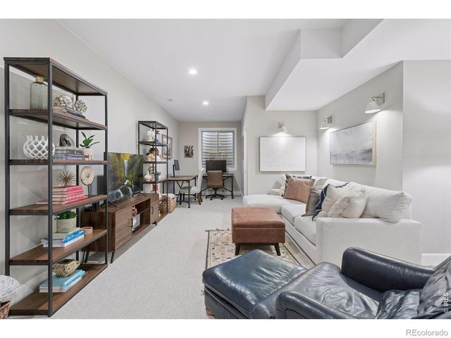 5919 S Olive Circle, Centennial, CO 80111