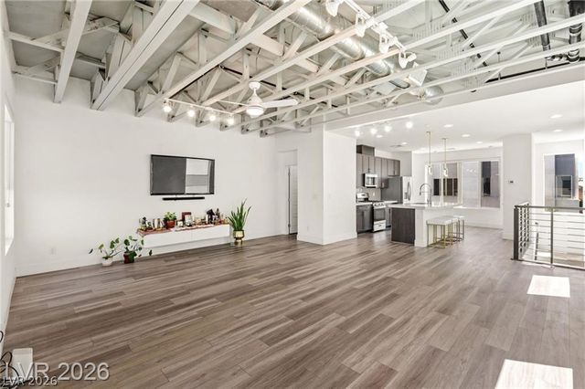 2860 Blue Key Court 2, Las Vegas, NV 89123
