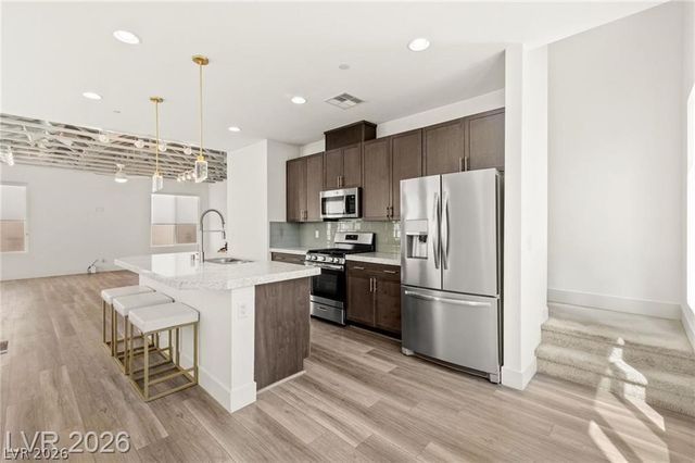 2860 Blue Key Court 2, Las Vegas, NV 89123