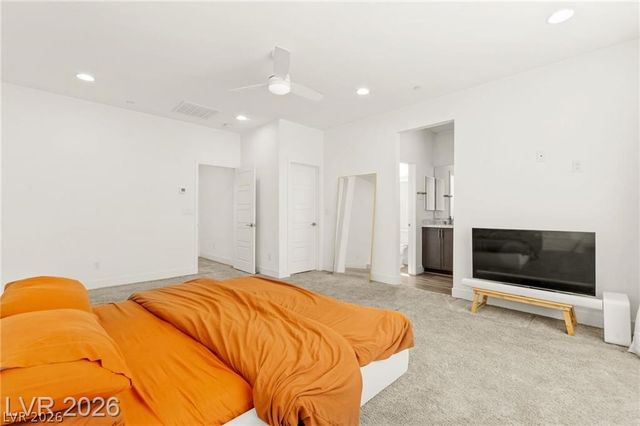 2860 Blue Key Court 2, Las Vegas, NV 89123