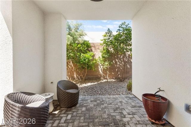 2860 Blue Key Court 2, Las Vegas, NV 89123