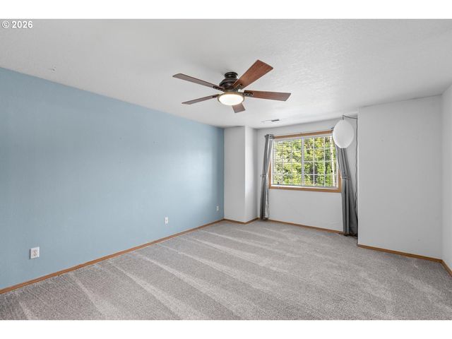 6860 N SWIFT St, Portland, OR 97203