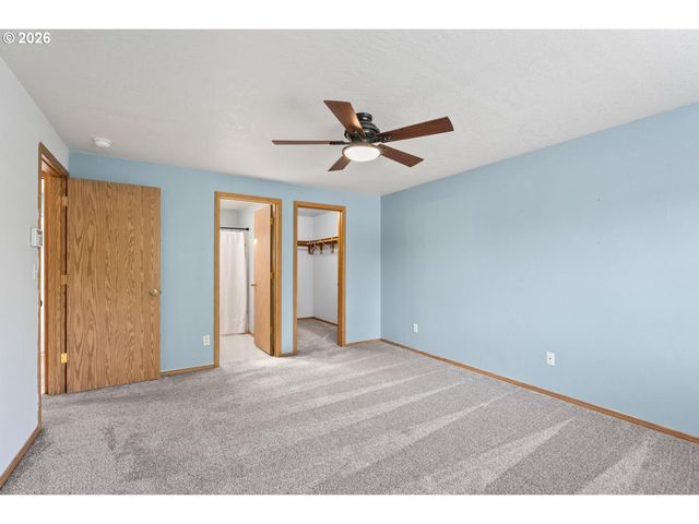 6860 N SWIFT St, Portland, OR 97203