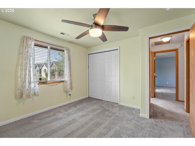6860 N SWIFT St, Portland, OR 97203