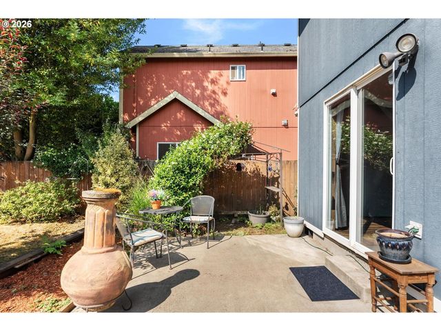 6860 N SWIFT St, Portland, OR 97203