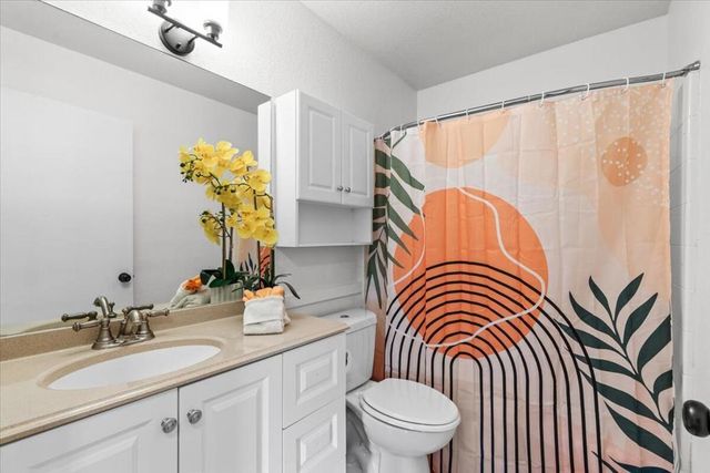 69040 San Helena Avenue, Cathedral City, CA 92234