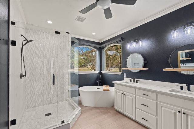 339 Autumn Wood Trail, Gun Barrel City, TX 75156