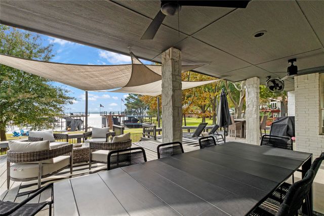 339 Autumn Wood Trail, Gun Barrel City, TX 75156