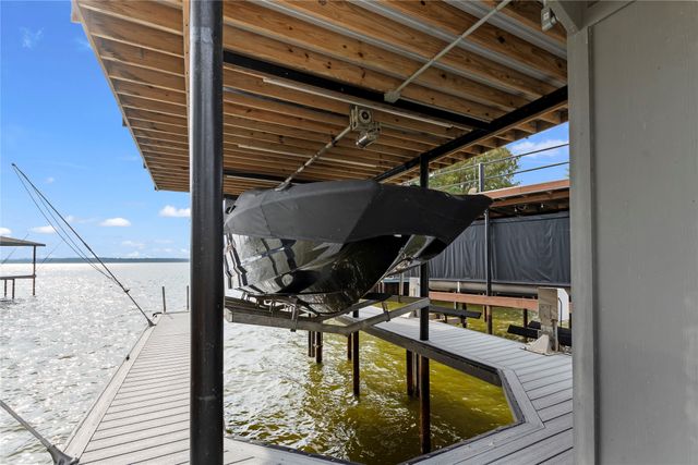 339 Autumn Wood Trail, Gun Barrel City, TX 75156