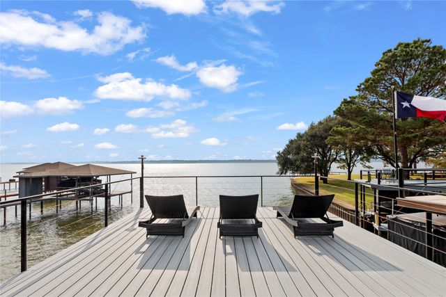 339 Autumn Wood Trail, Gun Barrel City, TX 75156