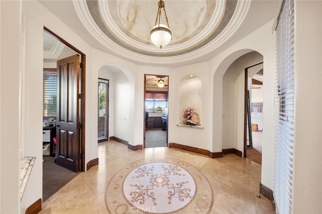 43040 Via Nariz, Temecula, CA 92590