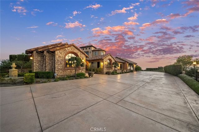 43040 Via Nariz, Temecula, CA 92590