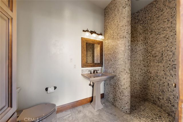 43040 Via Nariz, Temecula, CA 92590