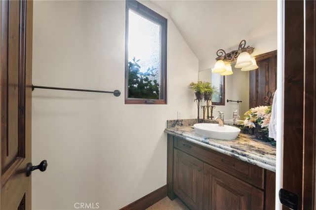 43040 Via Nariz, Temecula, CA 92590