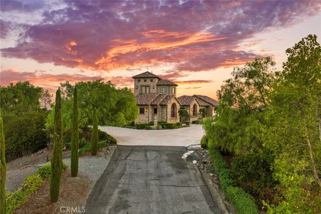 43040 Via Nariz, Temecula, CA 92590