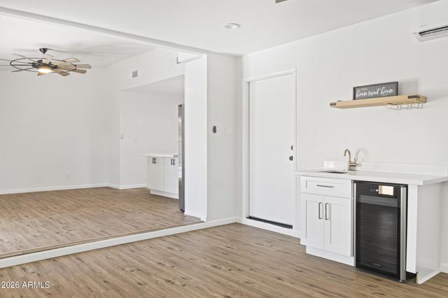 11830 S EAGLEMAN Drive, Phoenix, AZ 85044