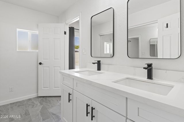 11830 S EAGLEMAN Drive, Phoenix, AZ 85044