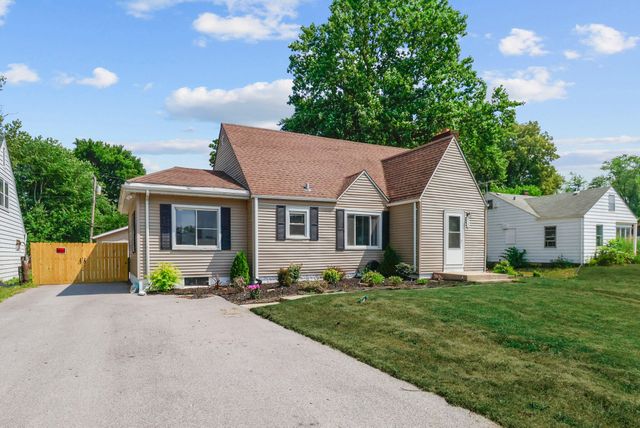 920 W 63rd Avenue, Merrillville, IN 46410