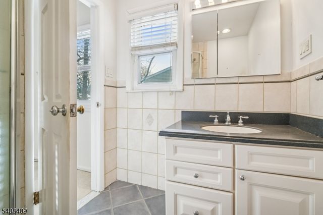 20 Archbridge Ln, Springfield Twp., NJ 07081