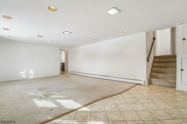 20 Archbridge Ln, Springfield Twp., NJ 07081