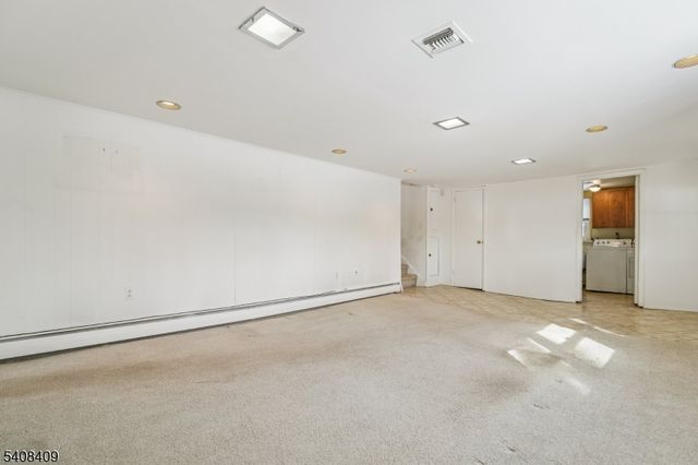 20 Archbridge Ln, Springfield Twp., NJ 07081