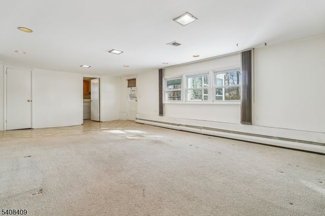 20 Archbridge Ln, Springfield Twp., NJ 07081