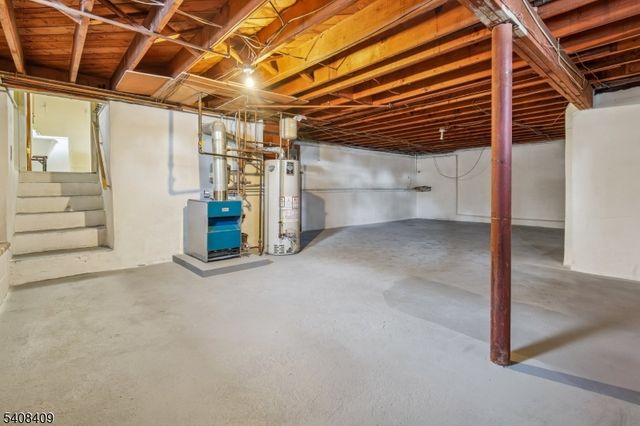 20 Archbridge Ln, Springfield Twp., NJ 07081