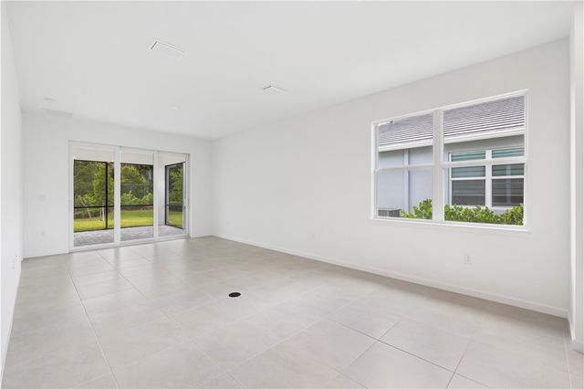 1349 Harper Way, Vero Beach, FL 32960