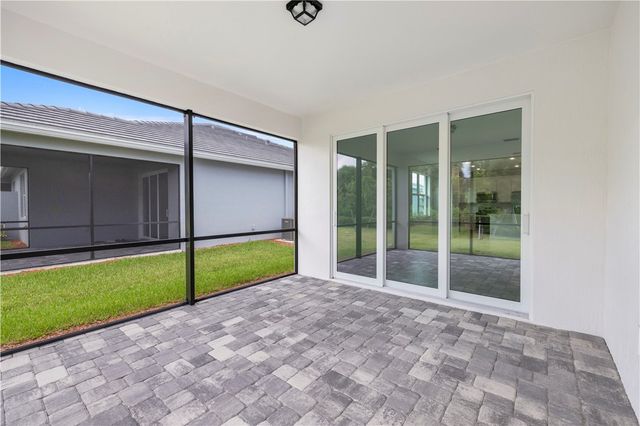 1349 Harper Way, Vero Beach, FL 32960