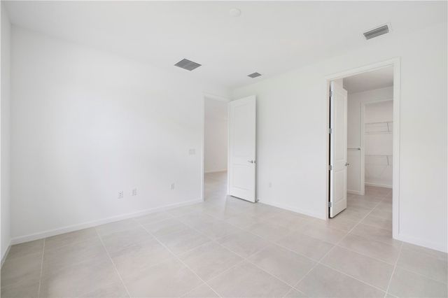 1349 Harper Way, Vero Beach, FL 32960