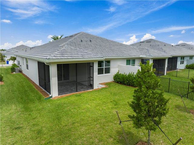 1349 Harper Way, Vero Beach, FL 32960