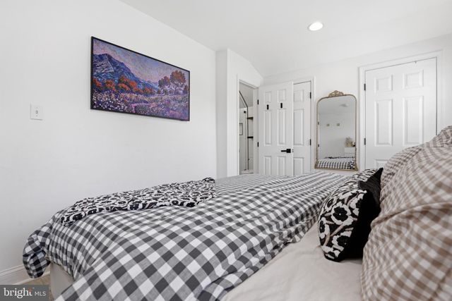 3122 NEWTON ST NE, Washington, DC 20018