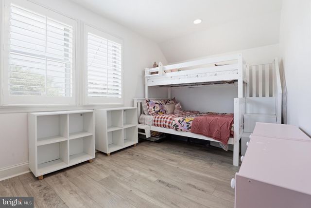 3122 NEWTON ST NE, Washington, DC 20018