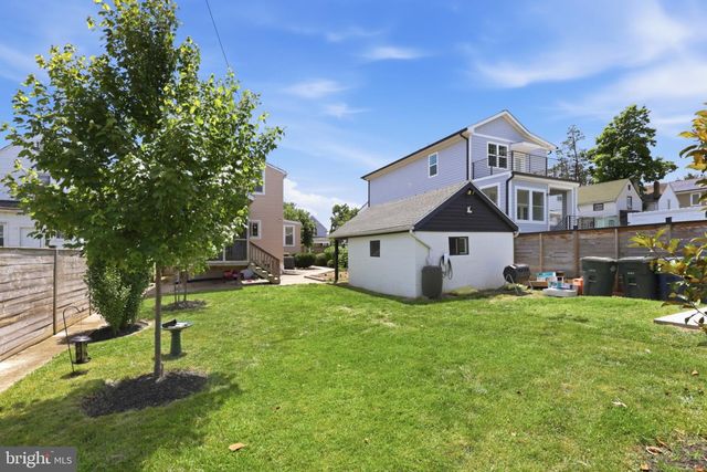 3122 NEWTON ST NE, Washington, DC 20018