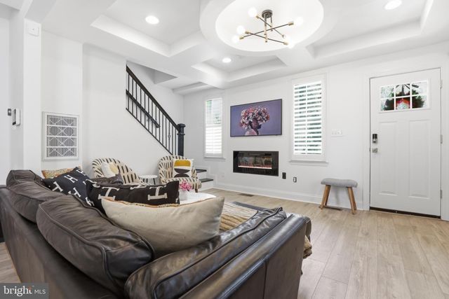 3122 NEWTON ST NE, Washington, DC 20018