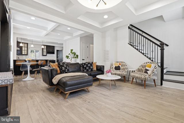 3122 NEWTON ST NE, Washington, DC 20018