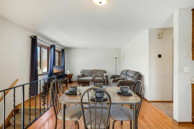 8525 Maplebrook Parkway N, Brooklyn Park, MN 55445