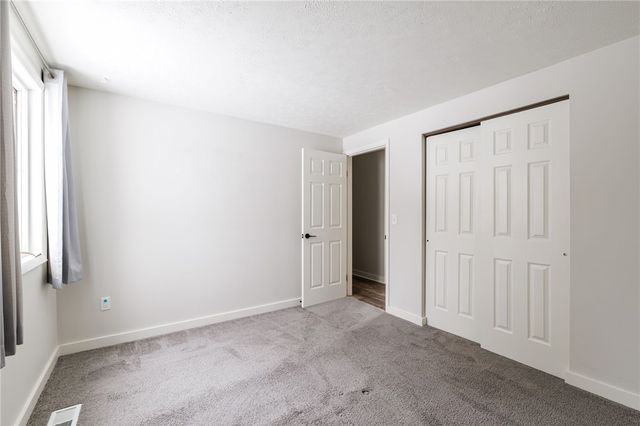 45 Huntington Pkwy Parkway, Hamlin, NY 14464