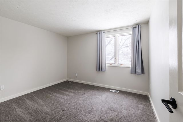 45 Huntington Pkwy Parkway, Hamlin, NY 14464
