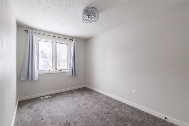 45 Huntington Pkwy Parkway, Hamlin, NY 14464