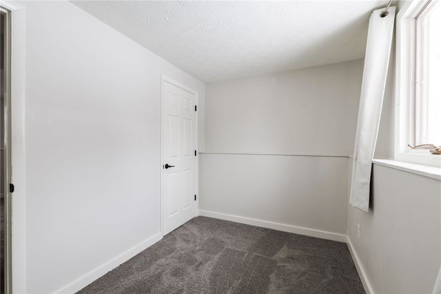 45 Huntington Pkwy Parkway, Hamlin, NY 14464