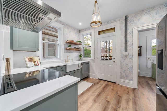 1858 Franklin Avenue, Columbus, OH 43205