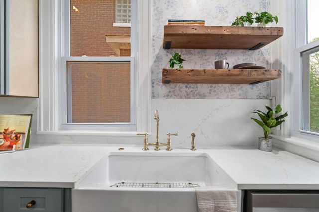 1858 Franklin Avenue, Columbus, OH 43205