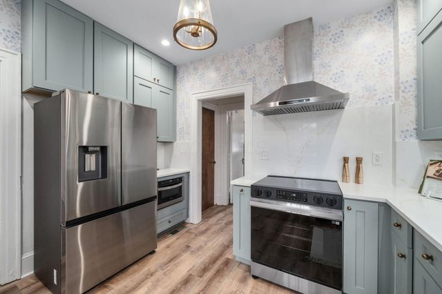 1858 Franklin Avenue, Columbus, OH 43205