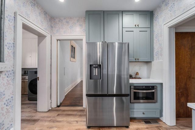 1858 Franklin Avenue, Columbus, OH 43205